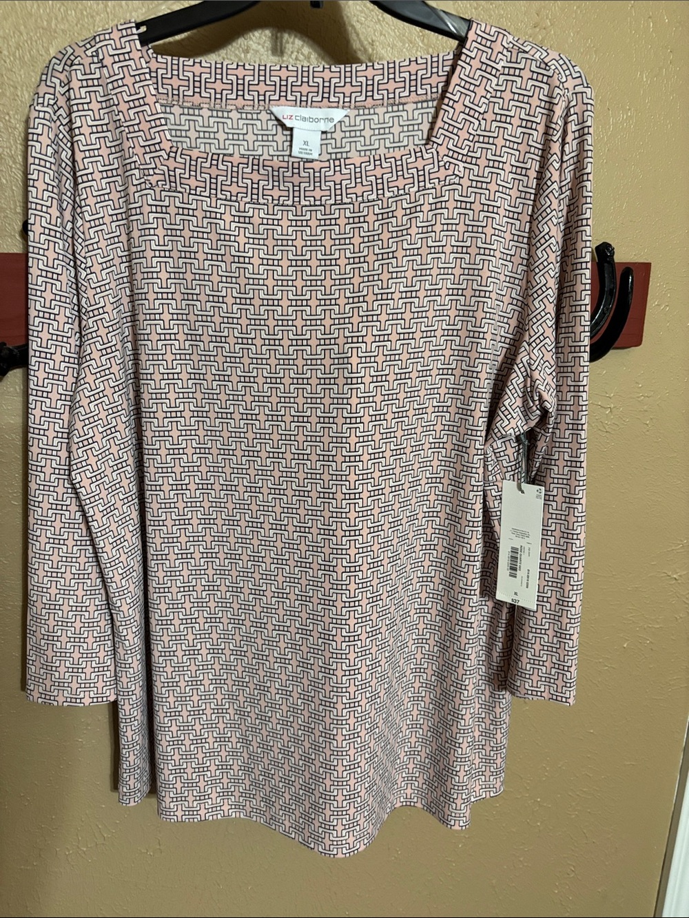 Liz Claiborne Pink Geometric Square-Neck Long Sleeve Tee